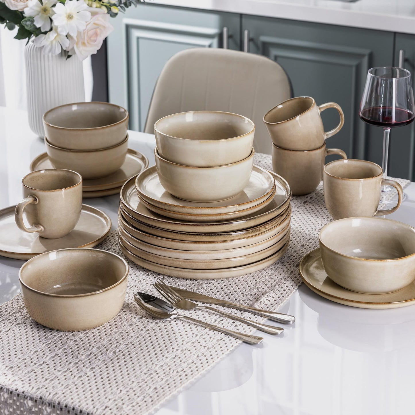 Lukelg Stoneware Dinnerware Set – Reactive Glaze, Service for 8