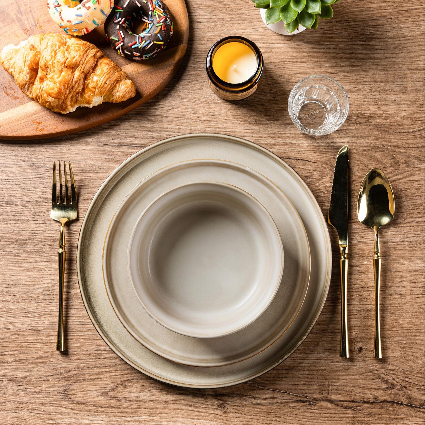 Lukelg Stoneware Dinnerware Set – Reactive Glaze, Service for 8